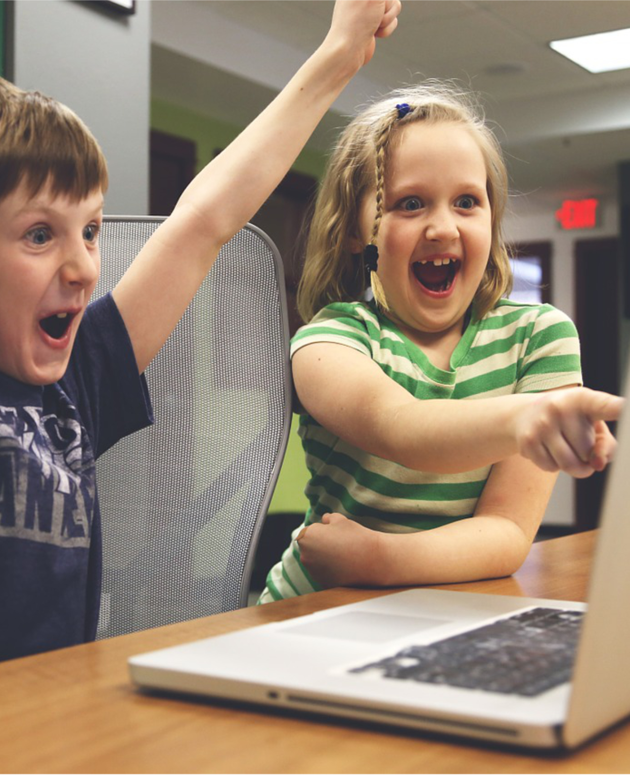 lizmap arcopolepro websig webcarto osm orthophoto qfield qgis serveur geoserver postgis webmapping webmap leaflet mviewer prestataire sig prestation lizmap arcopolepro websig webcarto osm orthophoto qfield qgis serveur geoserver postgis webmapping webmap leaflet mviewer prestataire sig prestation